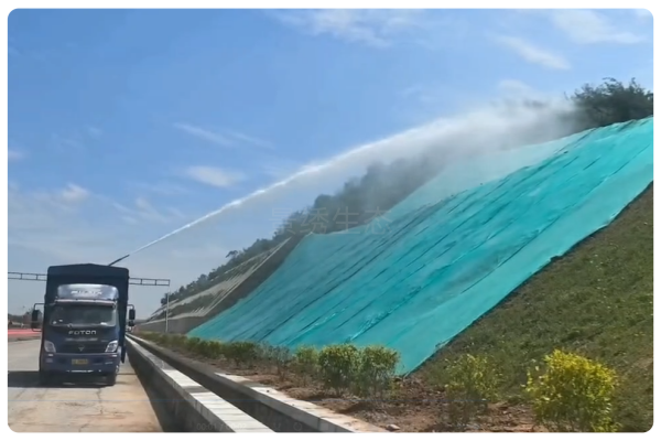 季节变化致养护难度升级！景绣生态高陡坡面喷播机养护成本同比上涨40%