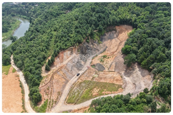 深耕煤矿区生态修复 | 景绣生态董总亲临南方煤矿生态修复试验基地视察，生态海绵土壤技术落地陡坡修复实践