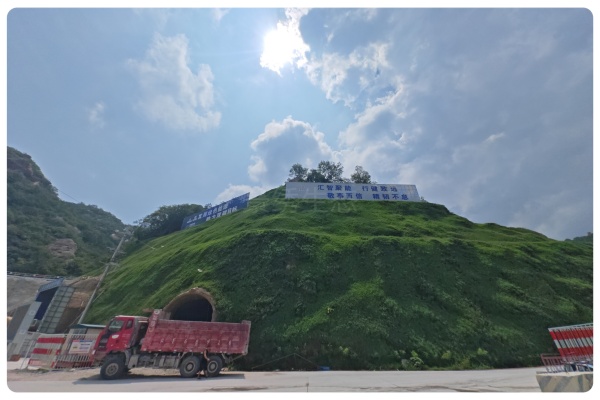 攻克矿山复绿难点，景绣生态以技术创新绘就绿色新生